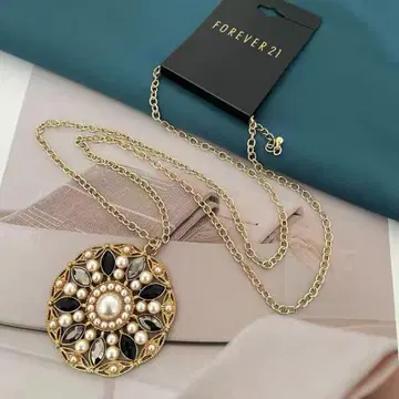 FOREVER 21 플라워 모티브 목걸이