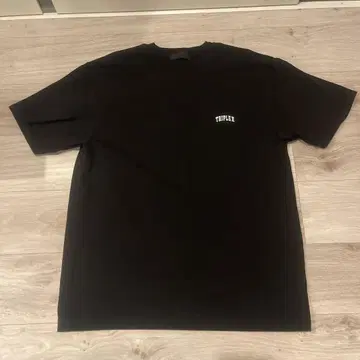 TRIPLEX 블랙 티셔츠