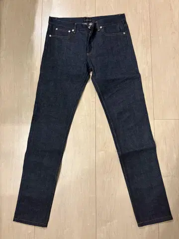 A.P.C PETIT NEW STANDARD 쁘띠 뉴스탠다드 데님