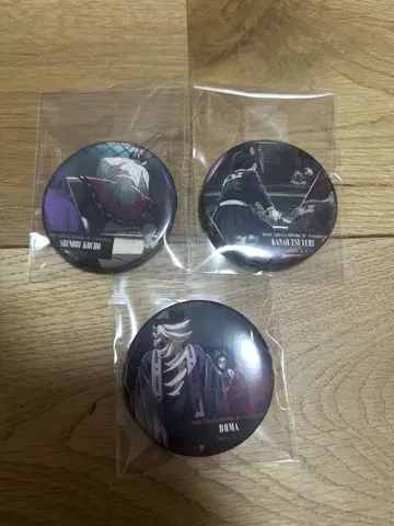 이야기가 담긴 등 코쵸우 시노부 카나 도우마 캔뱃지