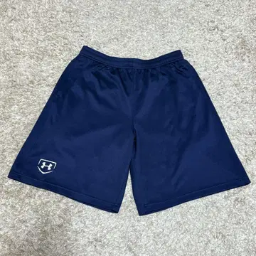 UNDERARMOUR 언더아머 네이비 하프 팬츠 근력 운동