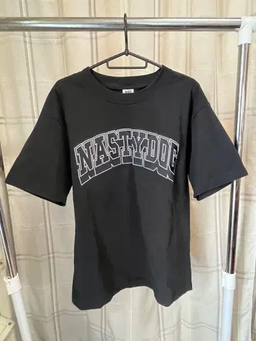 NASTYDOGT 셔츠와 숏팬츠 셋업
