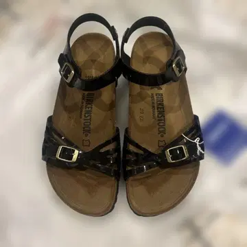 새상품 버켄스탁 Birkenstock 블랙 스트랩 샌들 38