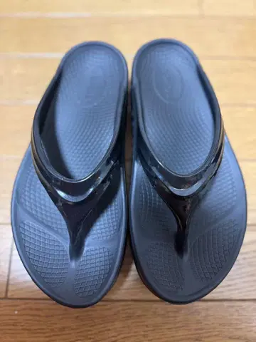 [단시간 사용] OOFOS 우포스 OOMEGA 우메가 23 cm 통굽