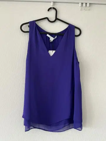 DIANE von FURSTENBERG 실크 블라우스 S 새상품. 미사용
