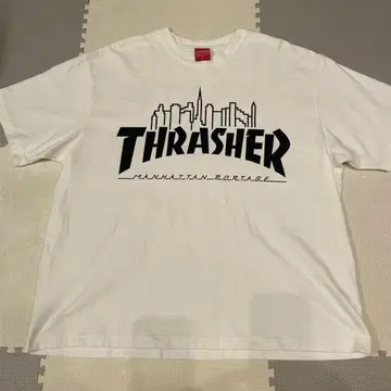 THRASHER x Manhattan Portage BOX 실루엣 T