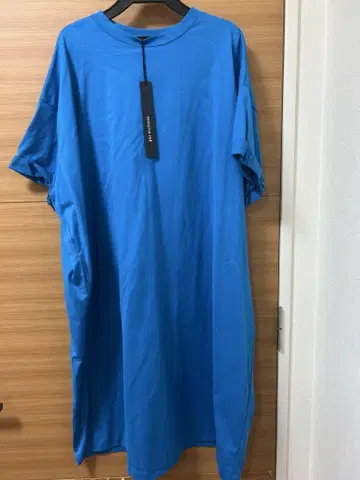 미즈이로인드 크루넥 롤 슬리브 와이드 원피스 파랑 프리