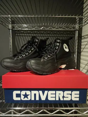 CONVERSE 블랙 하이컷 스니커즈