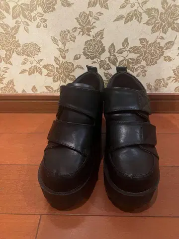 yousuke 블랙 벨크로 부츠
