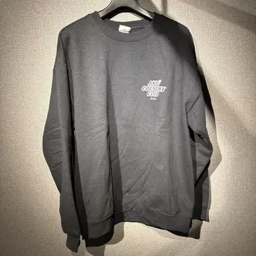 ANTI COUNTRY CLUB 블랙 맨투맨