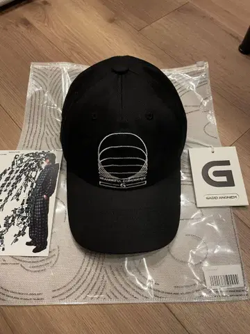 GADIDANONIEM JUDE/BLACK CAP