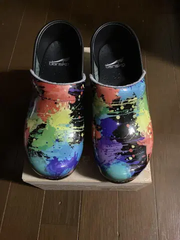 Dansko 프로페셔널 페이턴트 샌들 36