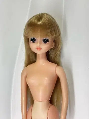 타카라 바비 제니 인형