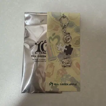 Mrs. GREEN APPLE 키링