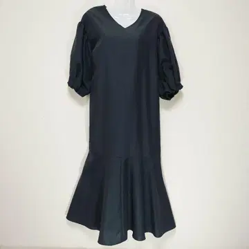 티어드 롱 원피스 반팔 퍼프 슬리브 블랙
