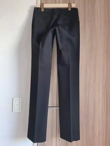 블랙 스트레이트 레그 팬츠