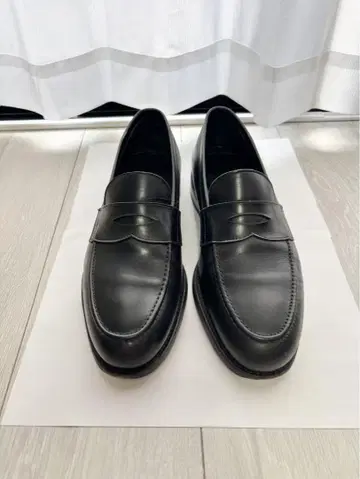 Berwick 1707 코인 로퍼 블랙 스페인산