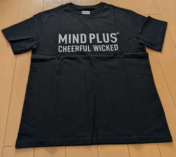 MIND PLUS 블랙 티셔츠 S 사이즈