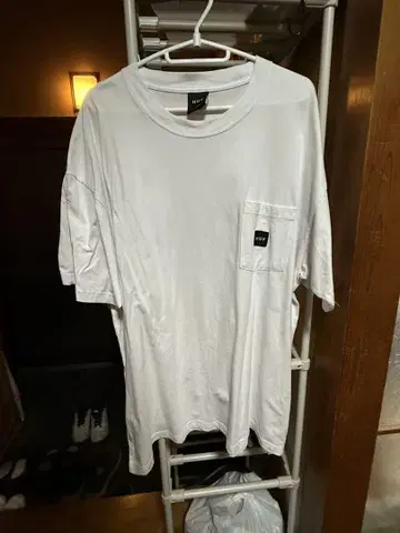 HUF 화이트 티셔츠 XL 사이즈 빅 사이즈