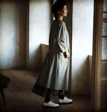 서울베리 여운을 맛보는 뒤태 원피스 그레이 면 린넨 L 그린 계열