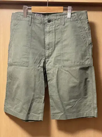 SPRINGFORD BUDDY 헤링본 숏팬츠 36인치