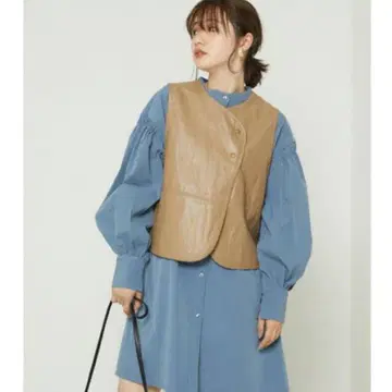 프릭스스토어 인조 가죽 베스트
