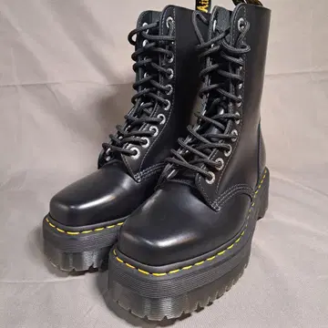 Dr. Martens 1490 쿼드 10홀 스퀘어토 새상품급