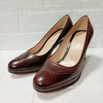 [새상품급] TANINO CRISCI 타니노크리스티 펌프스 힐 약 7cm