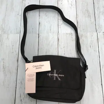 Calvin Klein Jeans 숄더백 블랙