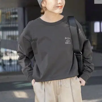 Spick and Span 멀티 로고 롱T