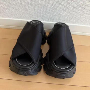 JEANASiS 통굽 샌들