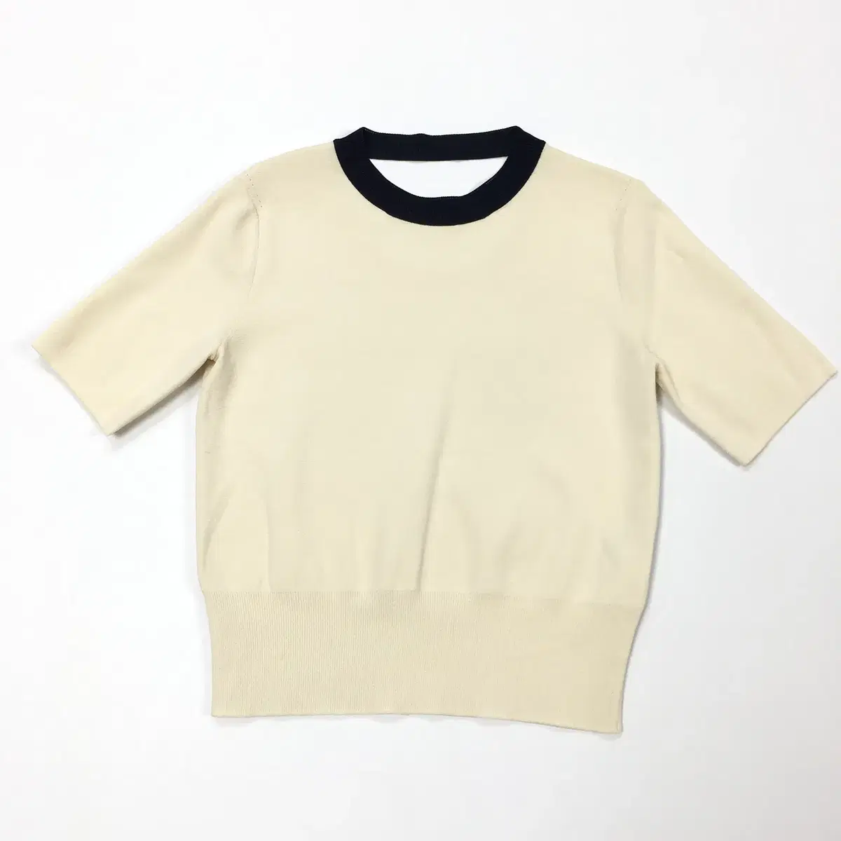 ★GLOWNY ★PROVINCE EYELET BUTTON TEE 비주얼에이드 - [GLOWNY] PROVINCE EYELET BUTTON TEE - MELANGE