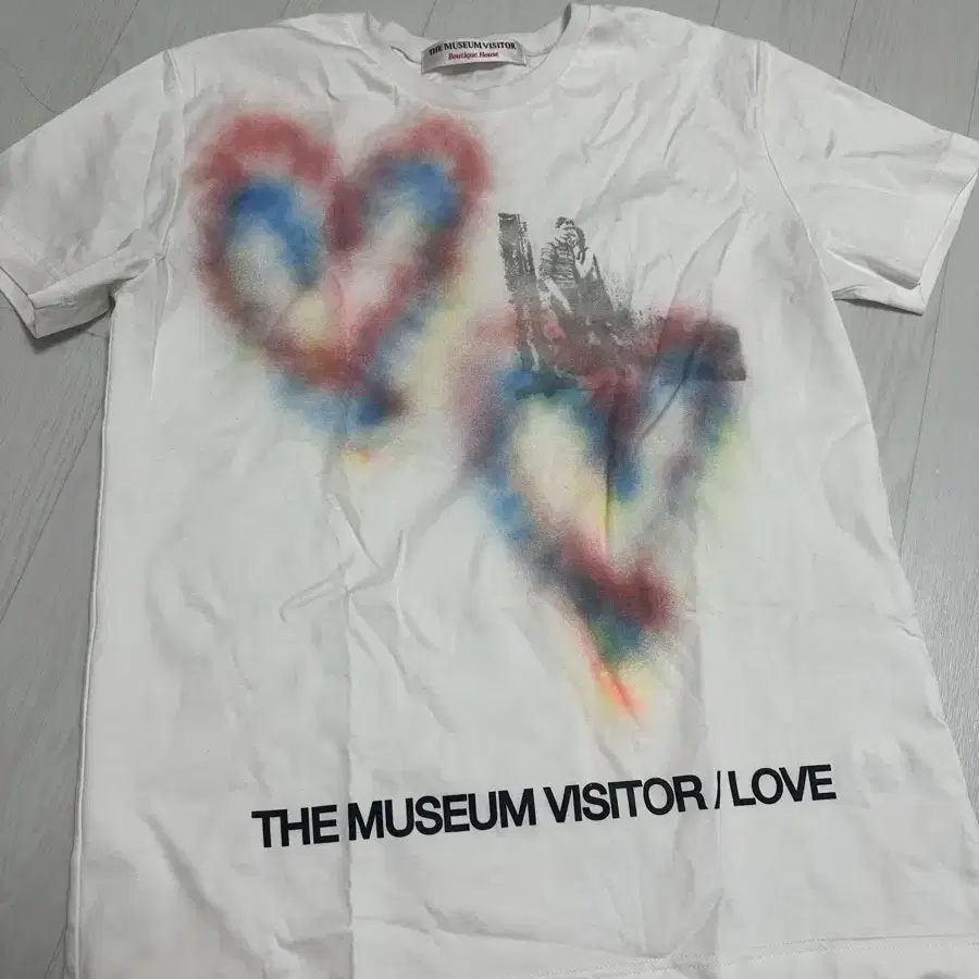 Tシャツ・カットソー THE MUSEUM VISITOR KISS T-SHIRT TF5D0223 THE MUSEUM VISITOR | 더뮤지엄비지터 The Museum Visitor T