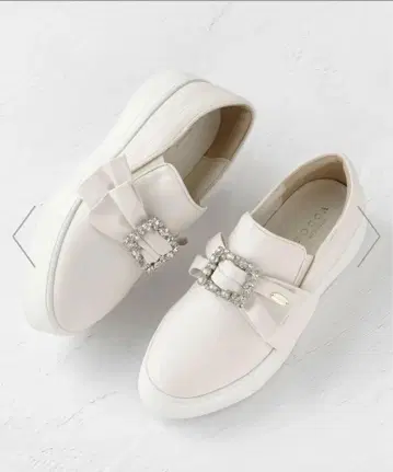 TOCCA BIJOUX RIBBON SNEAKERS 비쥬 스니커즈