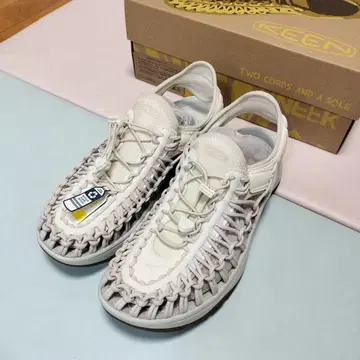 KEEN 유니크 아스토리아 26cm
