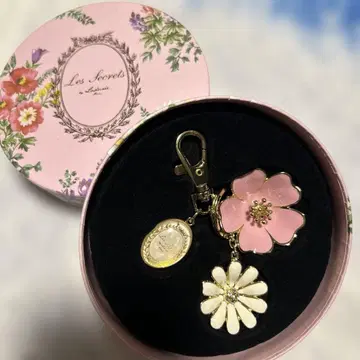 꽃 모티브 키링 핑크