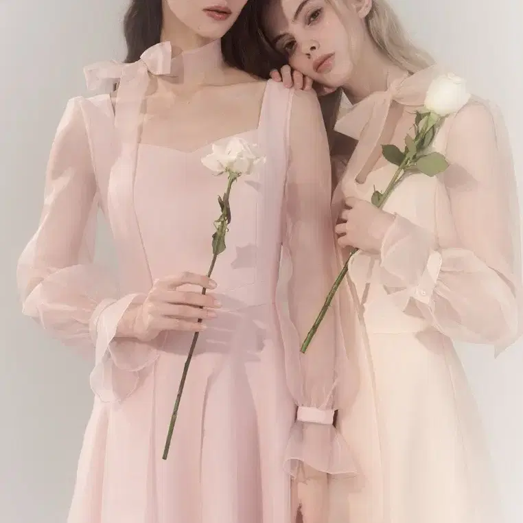 【UGLY SHADOW】25ss HEART PUMPKIN DRESS New] Ugly Shadow Heart Pumpkin Dress (White) on Bunjang
