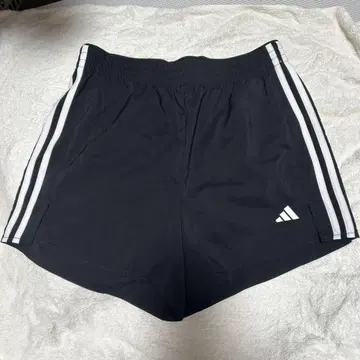 adidas 쓰리 스트라이프 숏팬츠