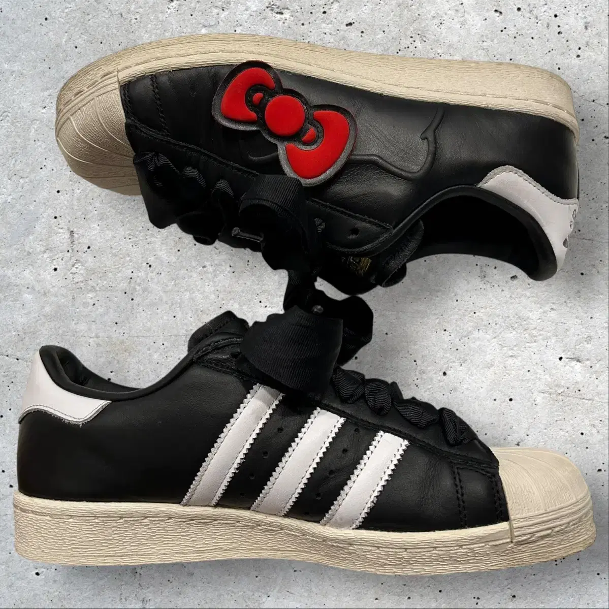 ADIDAS 아디다스 [245] Adidas 50th Anniversary Hello Kitty