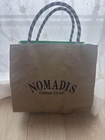 [미사용 새상품 NOMADIS/노마디스] 토트백 M사이즈 멋 재고 1점
