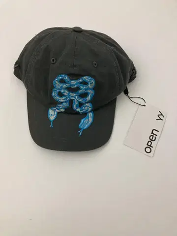 OPEN YY 그레이 뱀 자수 야구 모자