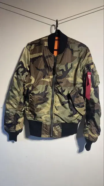 ALPHA INDUSTRIES 아우터
