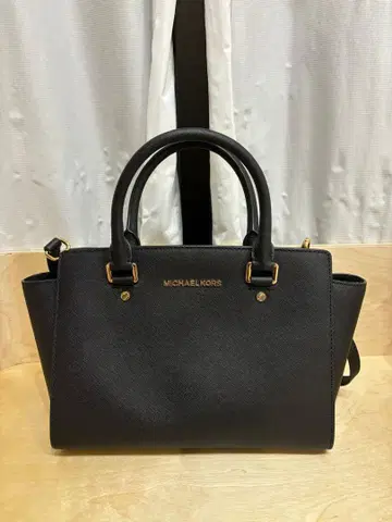 MICHAEL KORS 블랙 핸드백