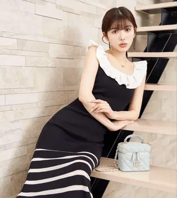 이번 주 처분 Darich 프릴 롱 니트 원피스