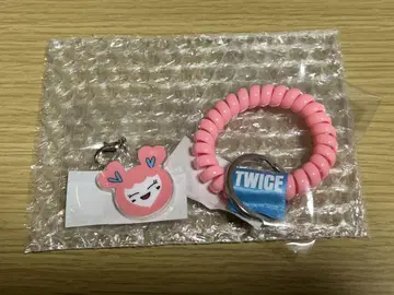 모모 TWICE 팝업 워크샵 코일 키링