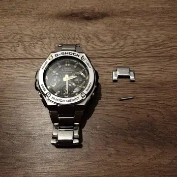 카시오 G-SHOCK GST-W110D-1A9JF G쇼크