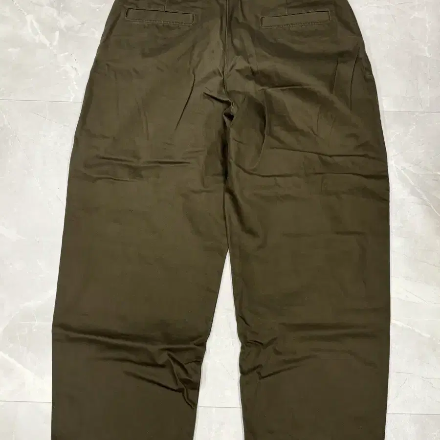 【新品】OVY One Tuck Wide Chino Pants L One Tuck Wide Chino Pants (black) | OVY