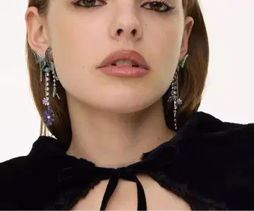 ANNA SUI Heaven by Marc Jacobs 귀걸이