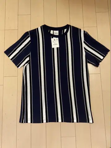 ZARA 스트라이프 T셔츠 M 사이즈 네이비 미사용품