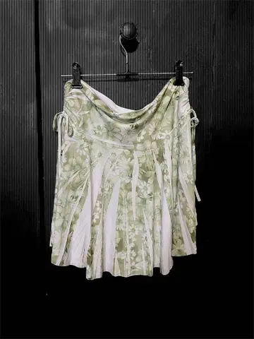 Misty Petals Skirt - USA Import